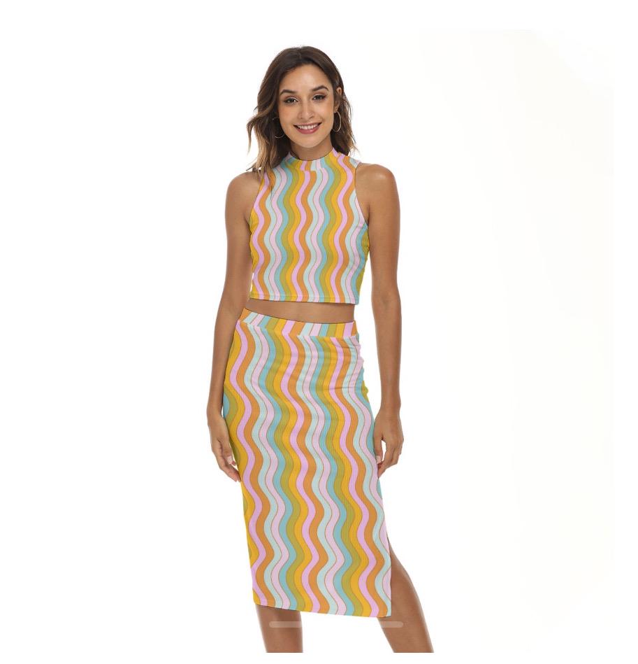 Retro Wavy Two-Piece Set: High-Neck Crop Top & Midi Skirt