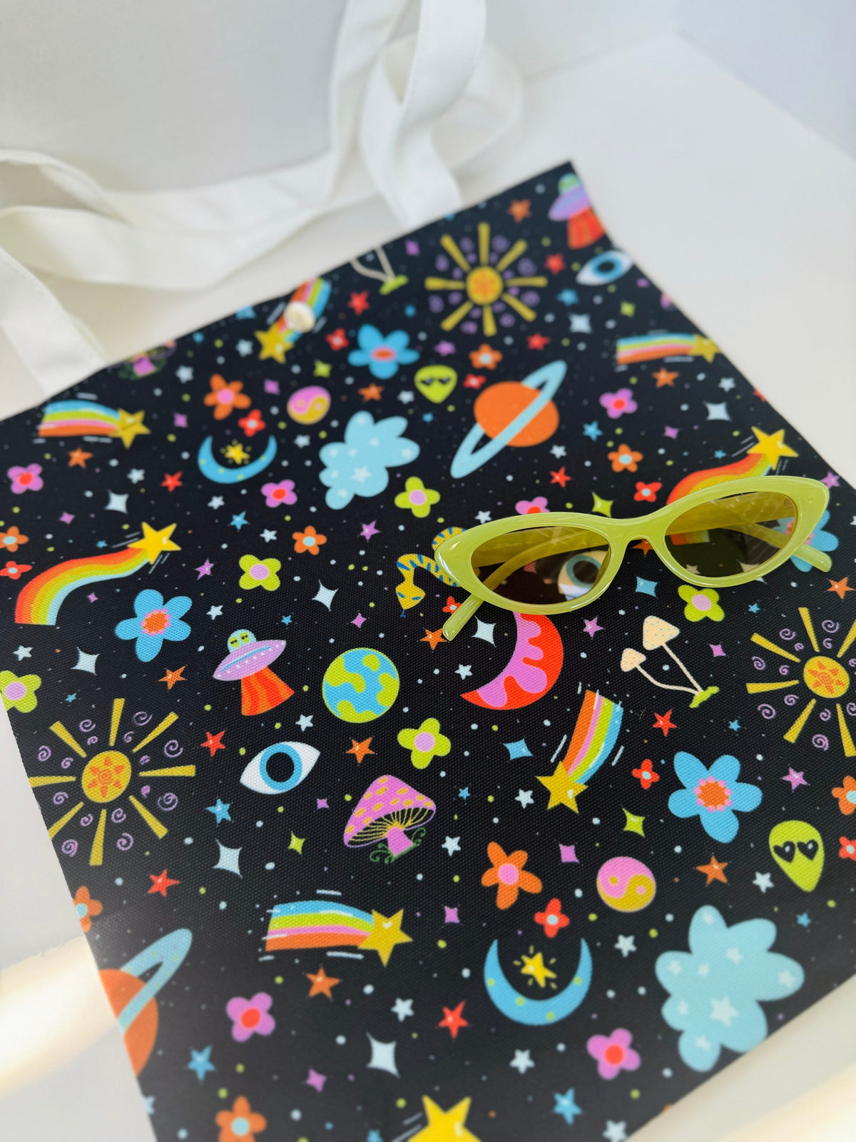 Cosmic Canvas Tote Bag: Retro Psychedelic Space Design