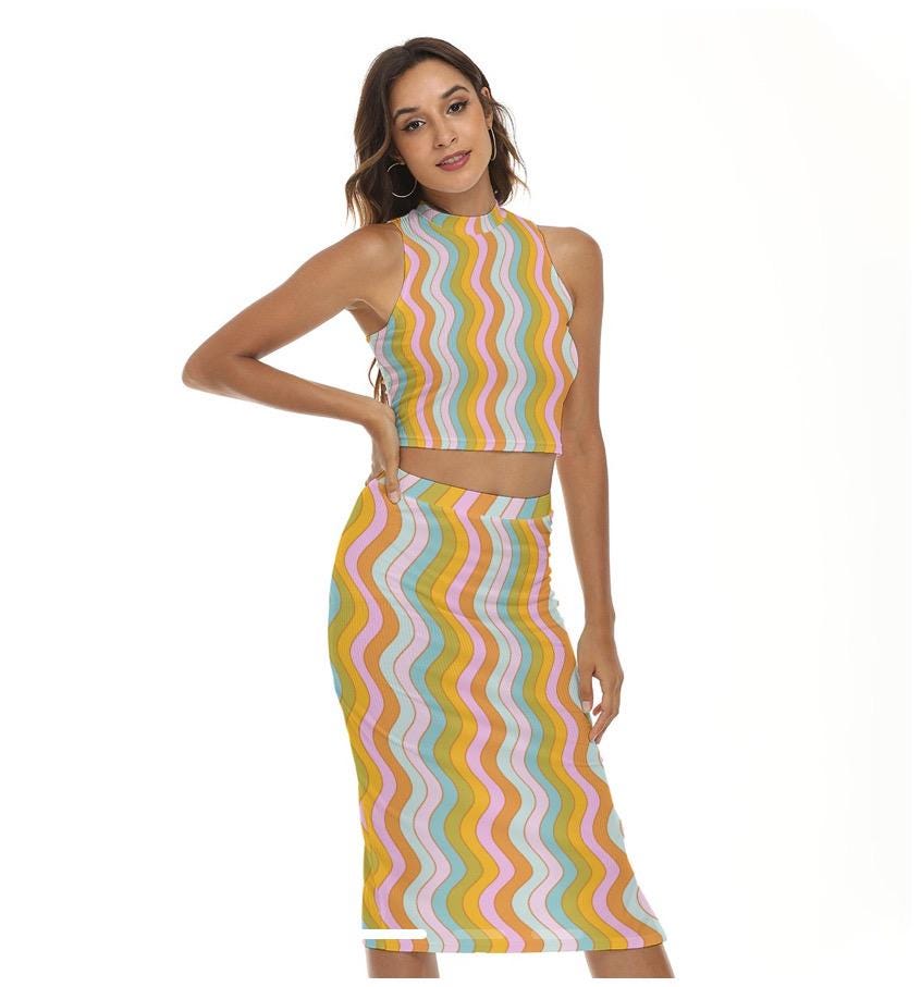 Retro Wavy Two-Piece Set: High-Neck Crop Top & Midi Skirt