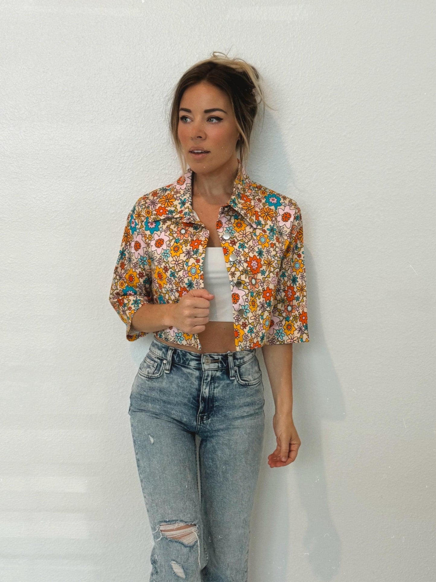Cropped Floral Denim Jacket: 70s Retro Cotton Festival Wear