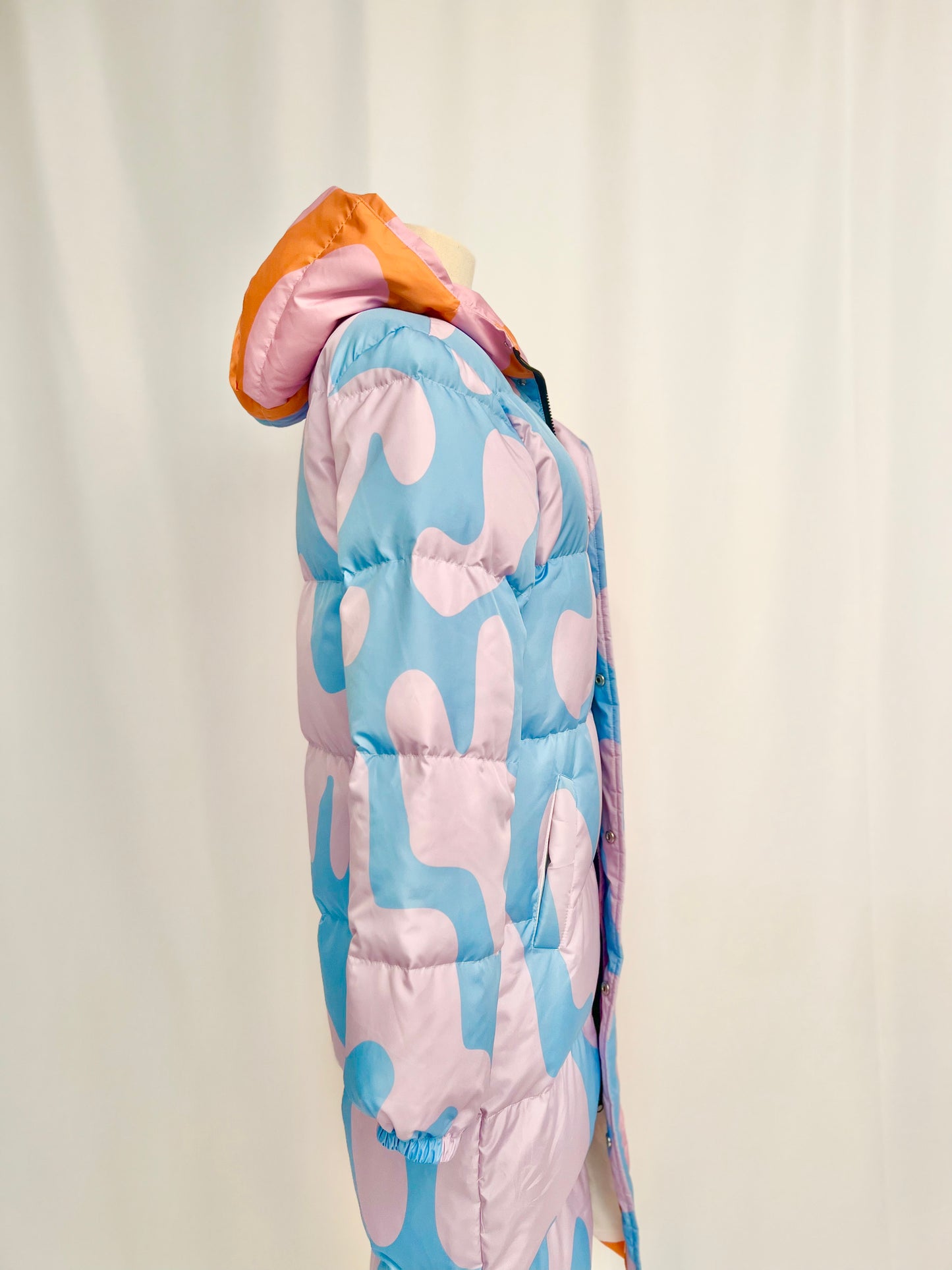 Lava lamp puffer jacket