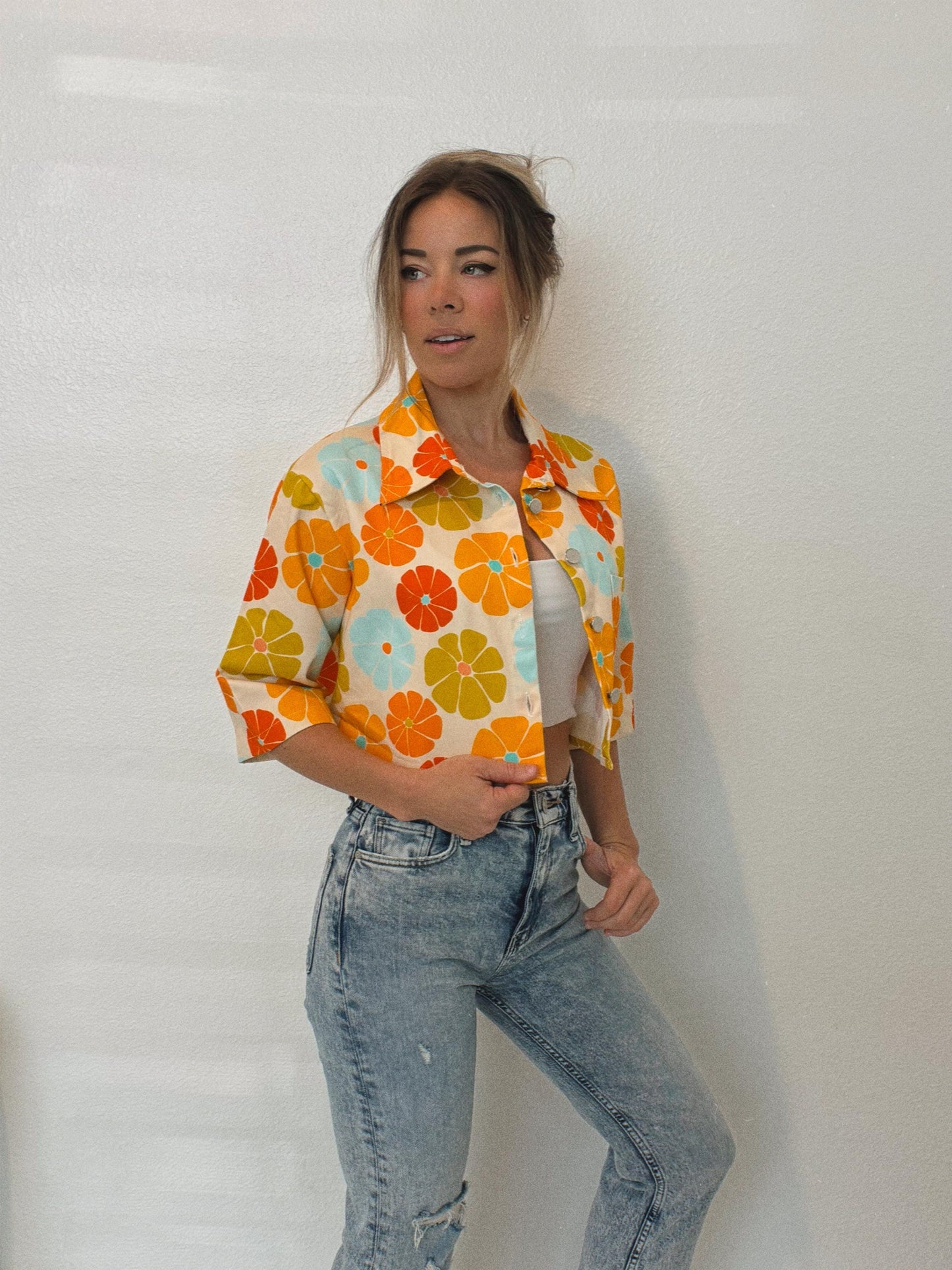 Sunrise Print Cropped Denim Jacket: Retro Floral Cotton Coat