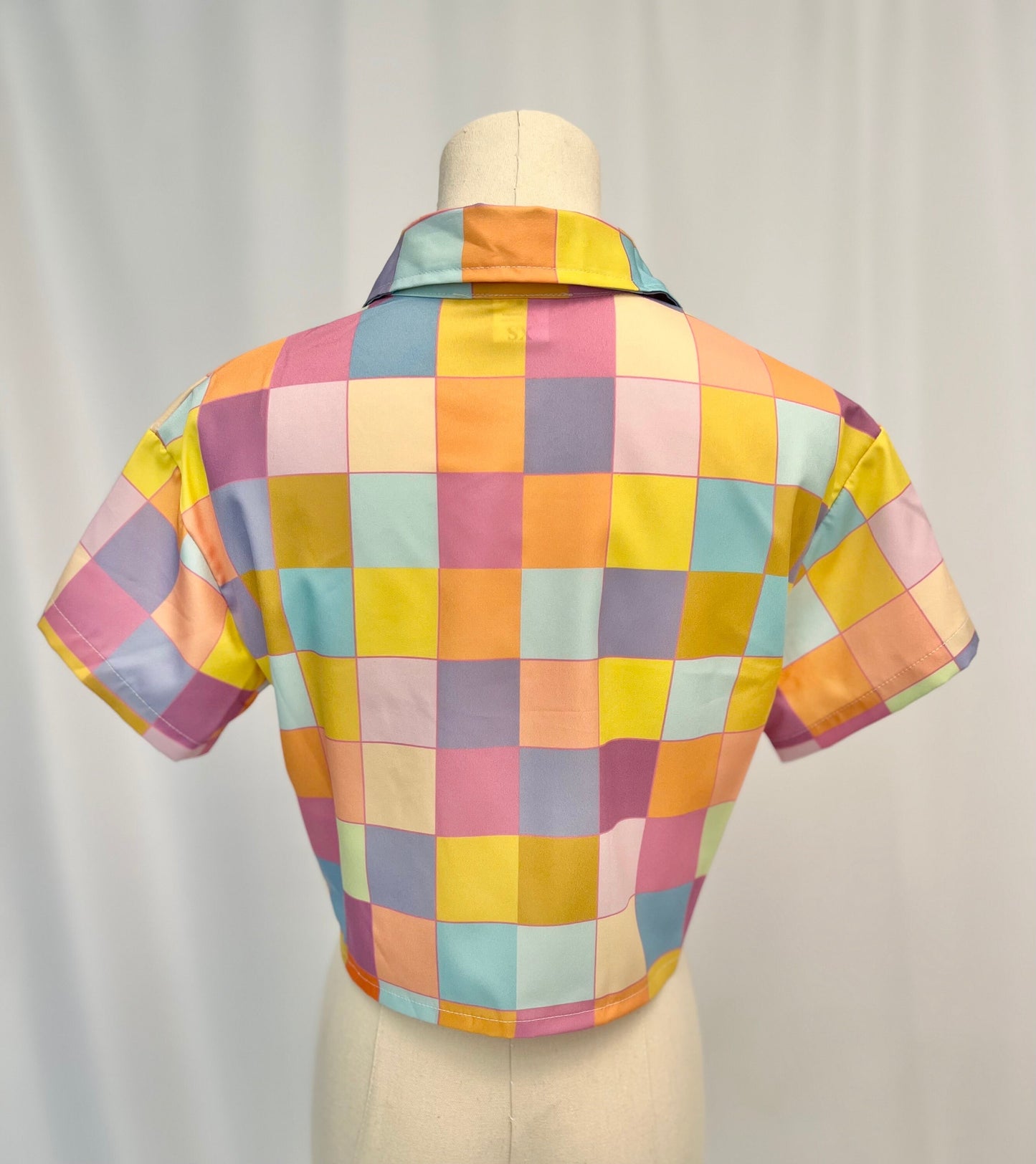 Disco Babe Crop Top Shirt: Colorful Vacation Wear